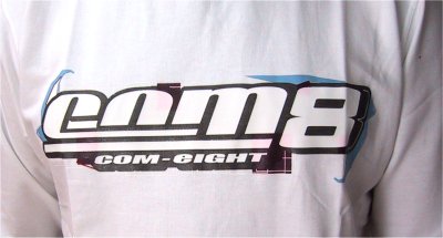 COM8